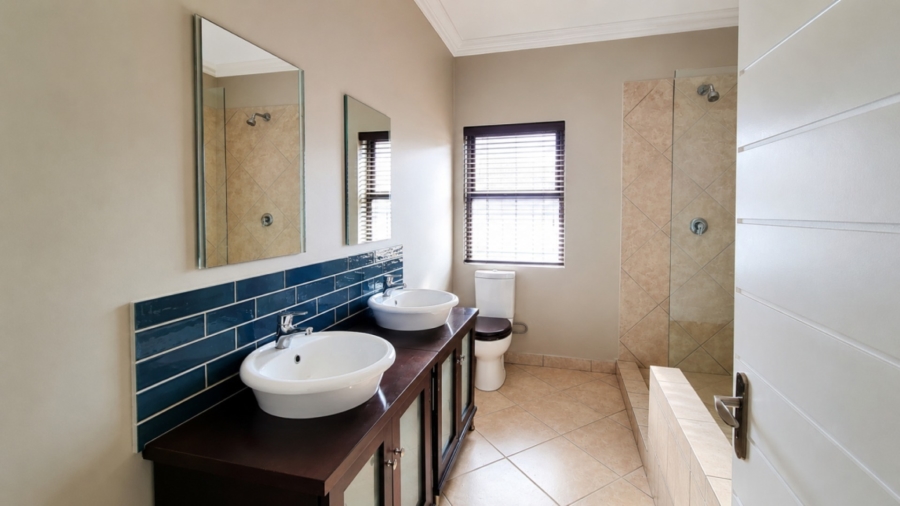 3 Bedroom Property for Sale in Hunters Home Western Cape